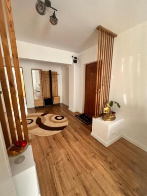 Simi Home